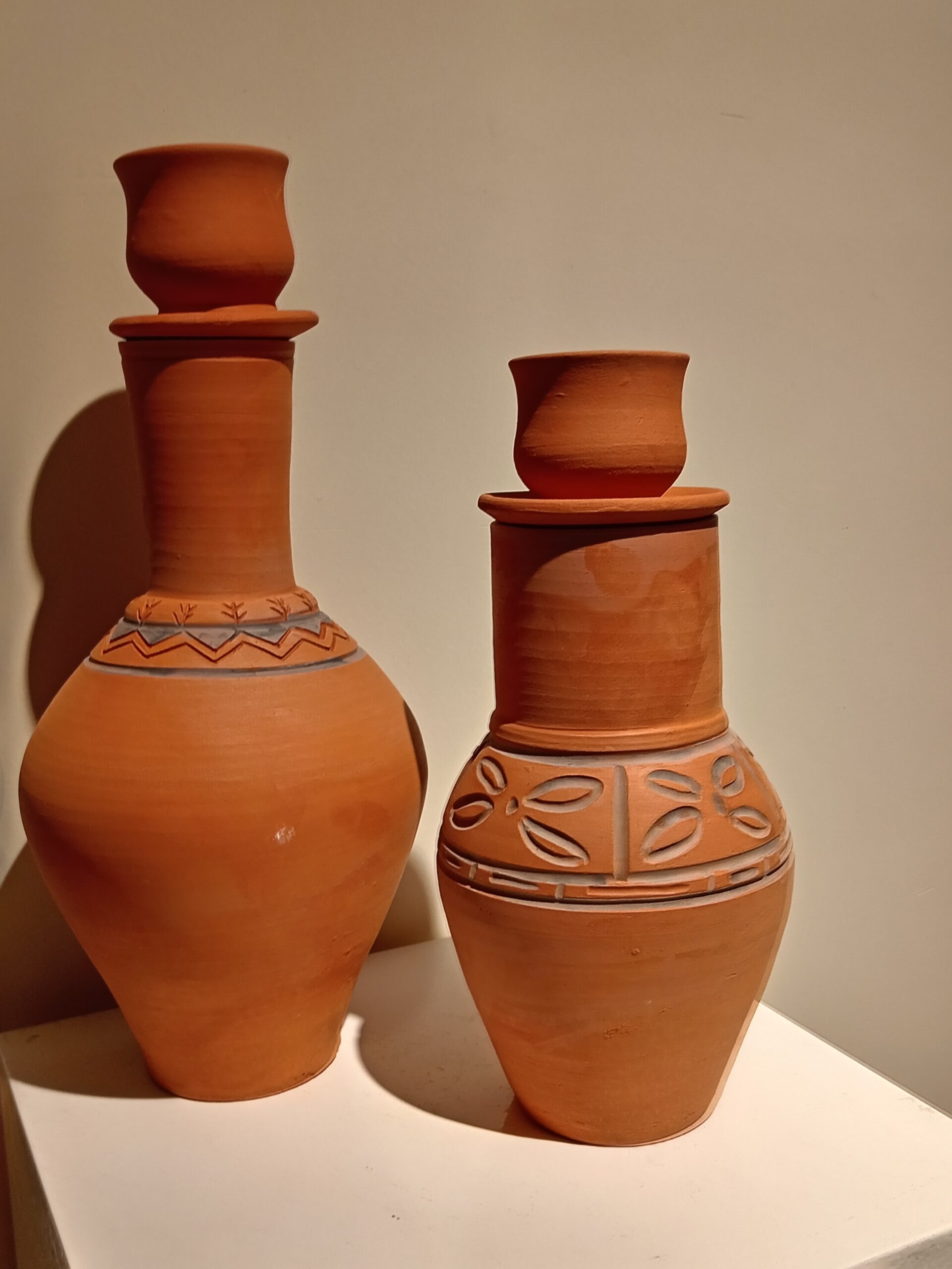مشربيه من الطين الأحمر السعودي 